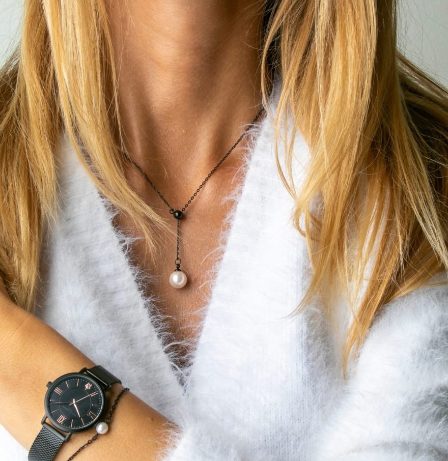 Raindrop Bracelet in Black