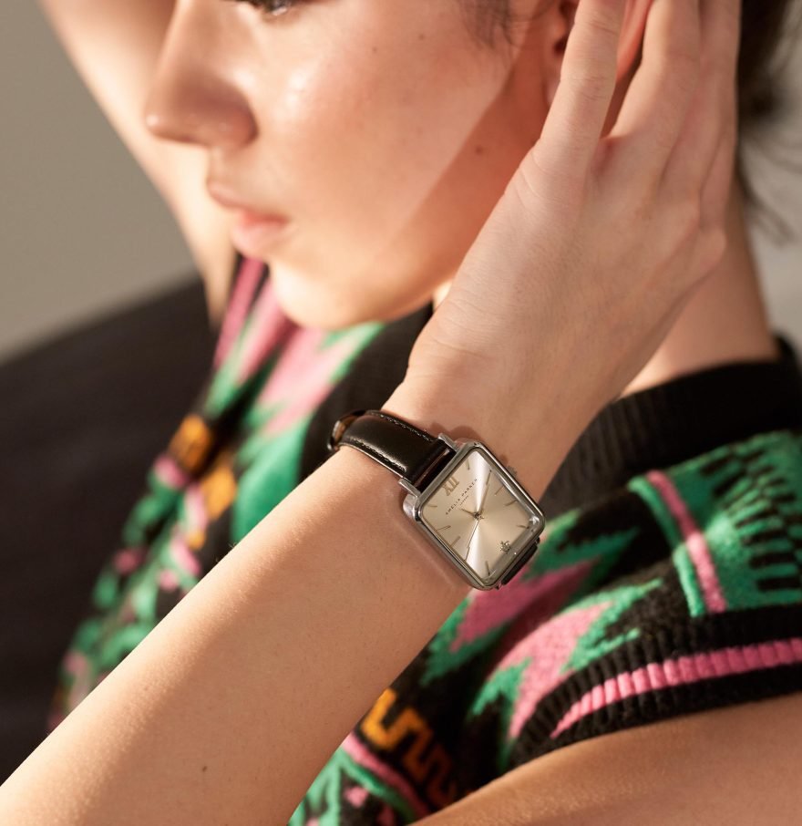 Island Escape Black Leather