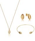 Shell Queen Set in Gold
